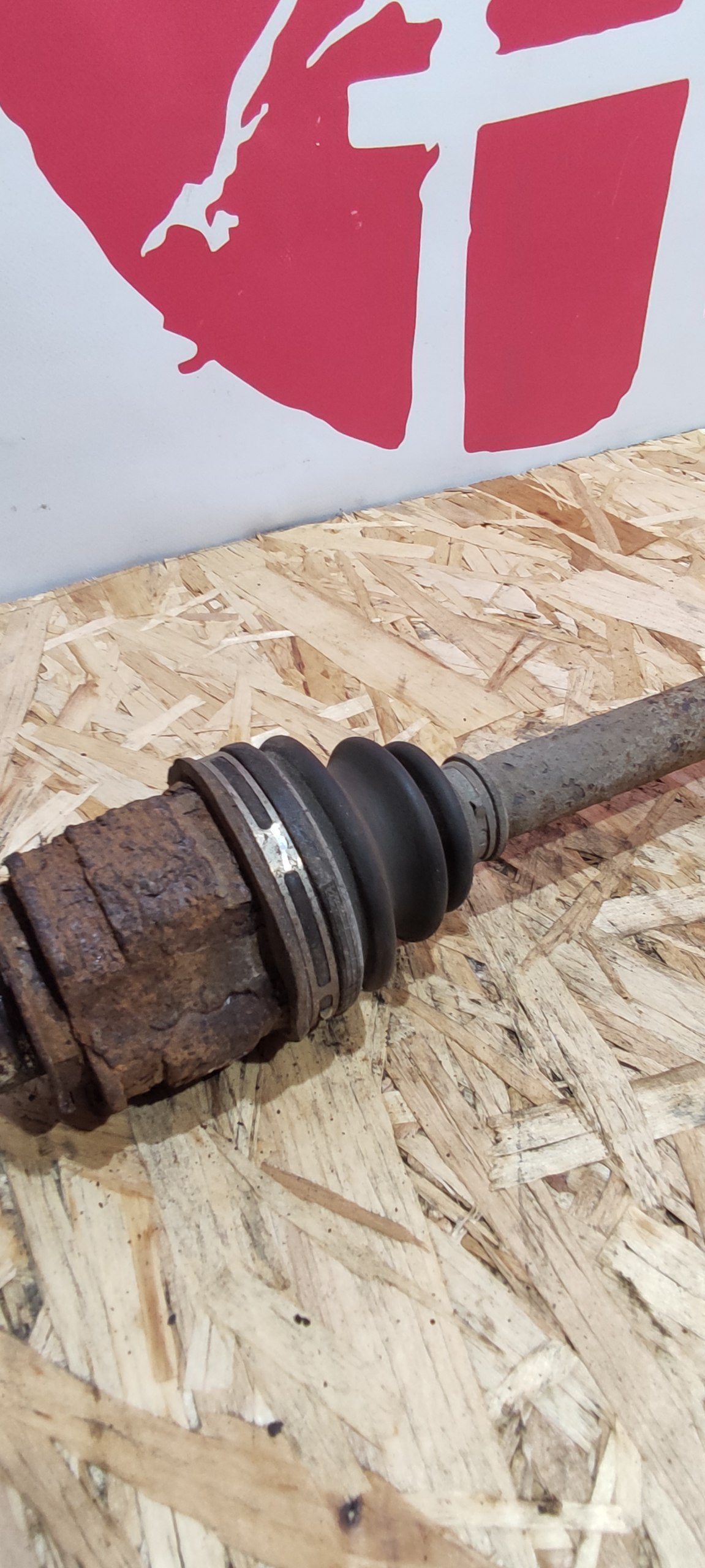 Піввісь задня ліва / права Toyota RAV4 IV XA40 4WD 42310-42090 - Зображення 2