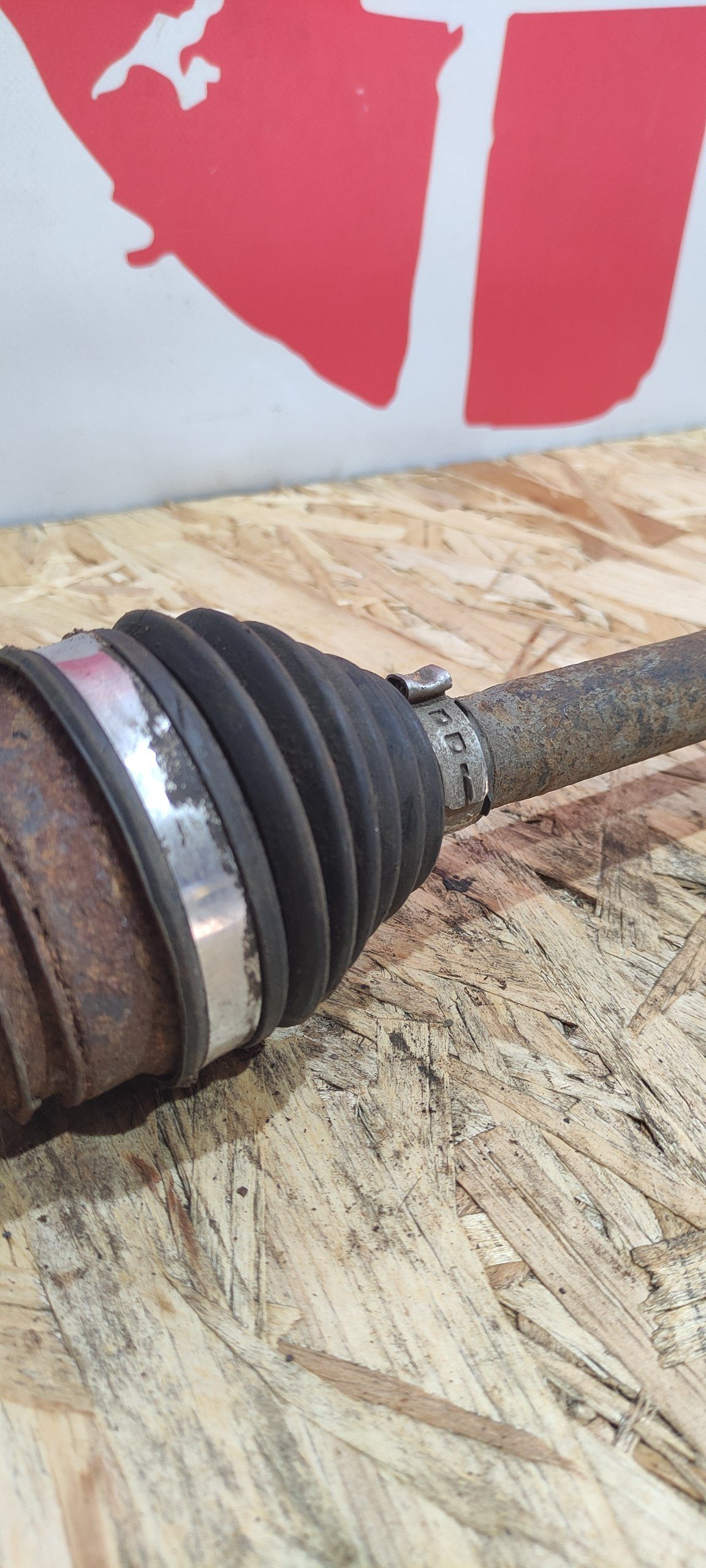 Піввісь задня ліва / права Toyota RAV4 IV XA40 4WD 42310-42090 - Зображення 3