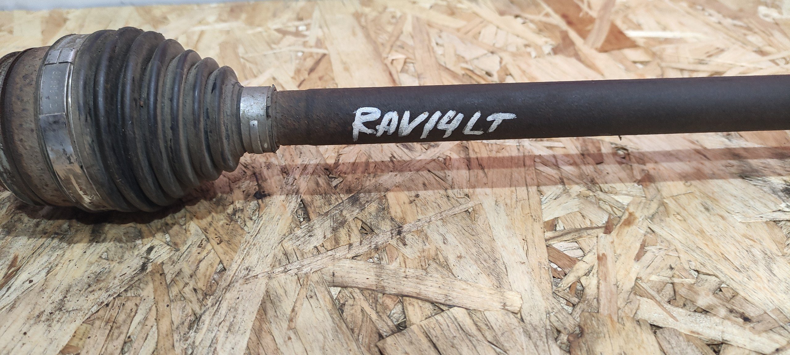 Піввісь задня ліва / права Toyota RAV4 IV XA40 4WD 42310-42090 - Зображення 5