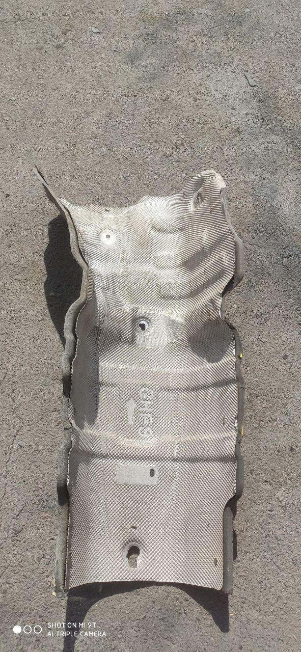Термоізоляційний щит днища Mazda G46L-56-441 - Зображення 3