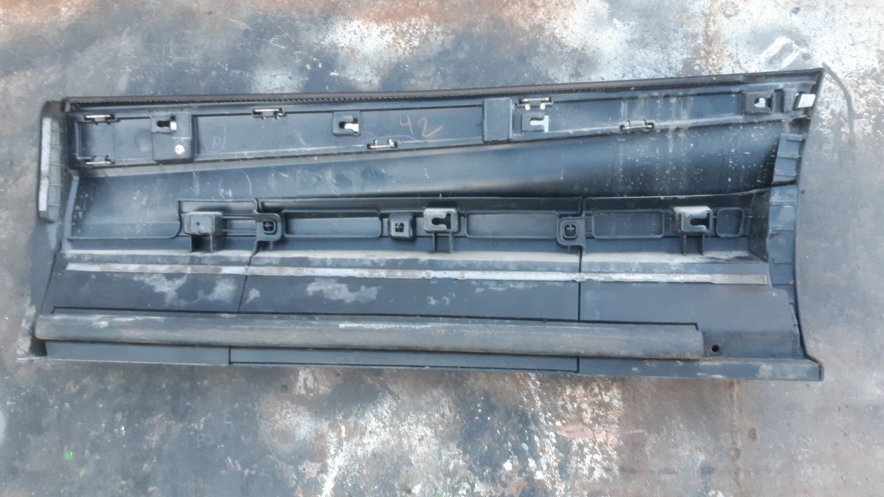 Молдинг низу задніх правих дверей Honda CR-V 75332-TLA-A01 з хромованою смугою - Зображення 2