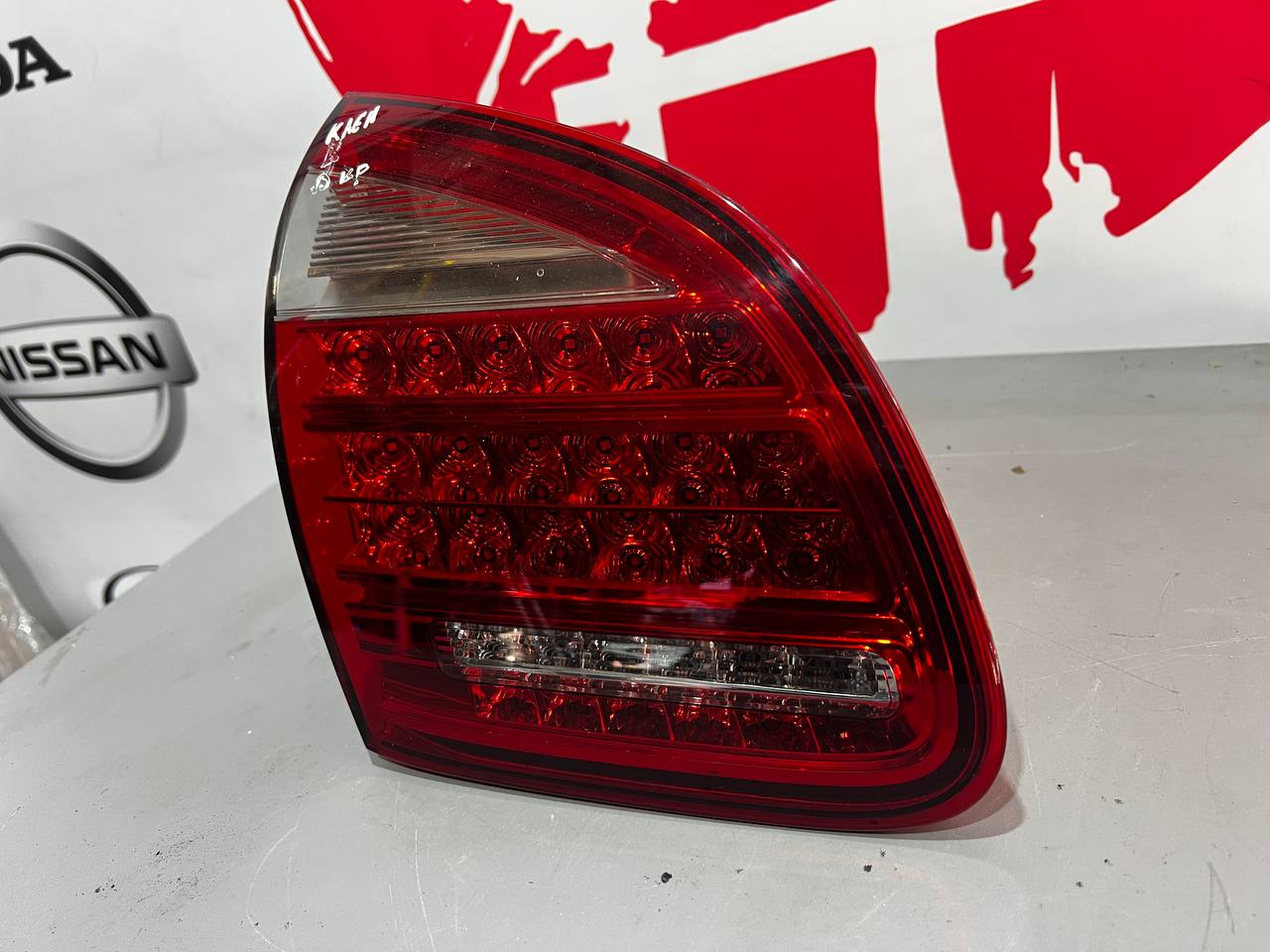 Лівий внутрішній задній ліхтар Porsche Cayenne 7P LED 7P5945093L