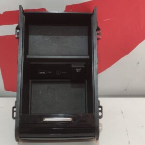 Бокс центральної консолі Land Rover Discovery Sport 2016 LR083921 з USB AUX 12V