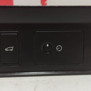 Кнопка відкриття багажника Land Rover LR070383 / LR068334