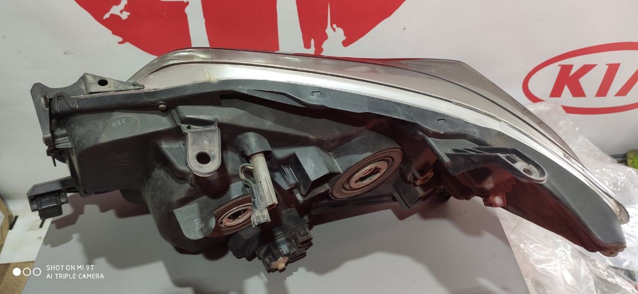 Права галогенна фара Toyota Land Cruiser Prado 150 - Зображення 4
