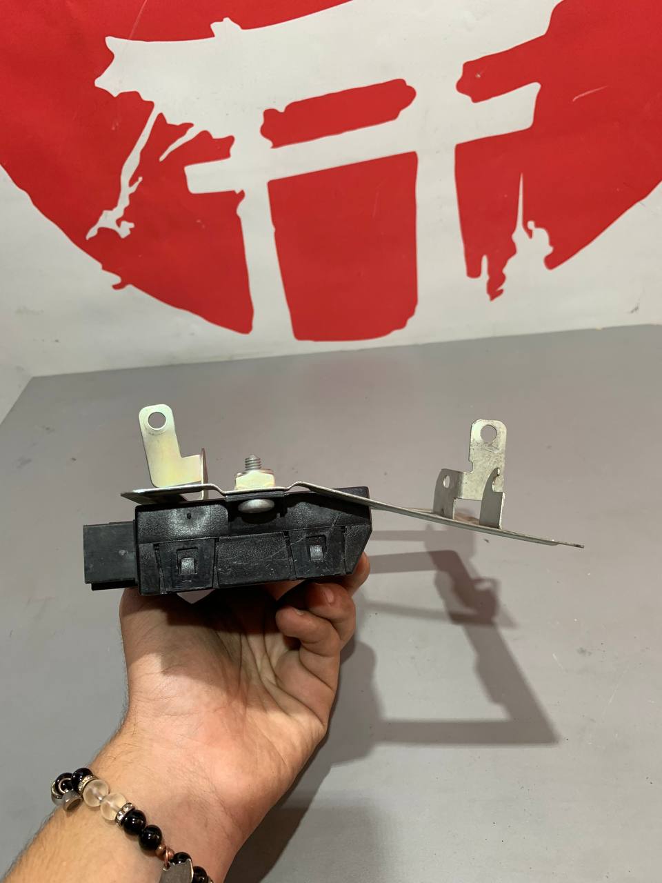 Блок керування фаркопом Porsche Cayenne 7P 7P0907383F Hella - Зображення 4