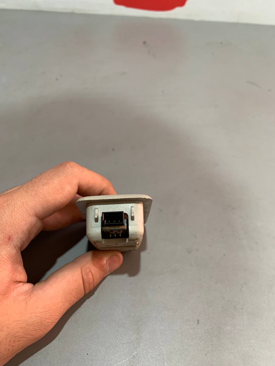 Плафон підсвітки салону Land Rover LR060934 / LR072691 / LR085489 правий - Зображення 3