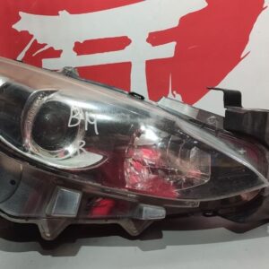 Права фара Mazda 3 BM Європа