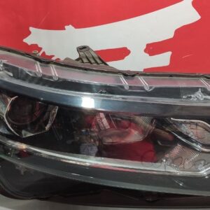 Права фара Hyundai Tucson Європа — дефект
