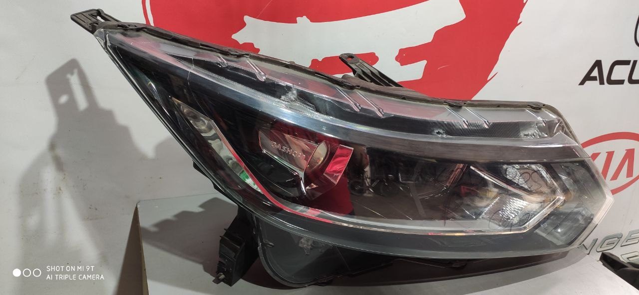 Права фара Hyundai Tucson Європа — дефект - Зображення 6