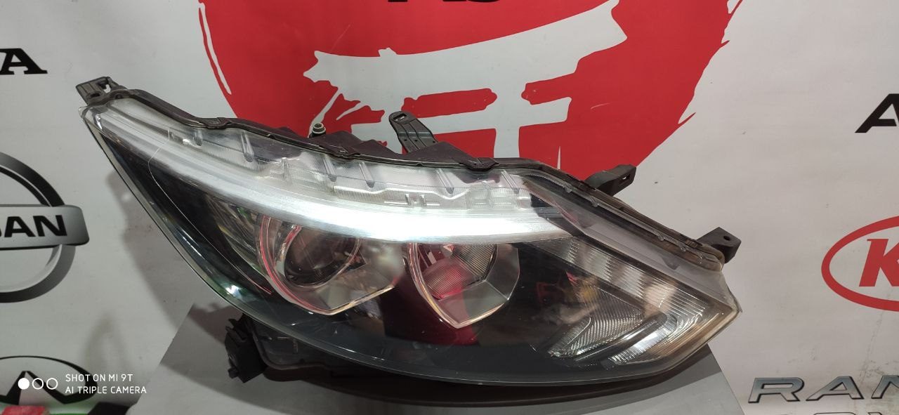 Права фара Nissan Qashqai J11 з дефектом - Зображення 5