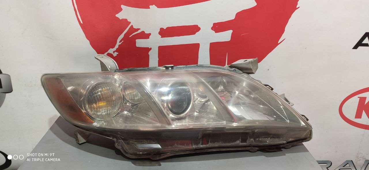 Права фара Toyota Camry 40 USA